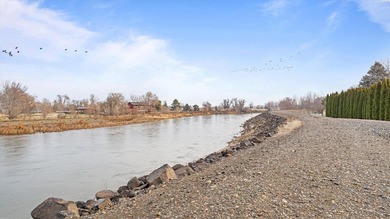 MLS# 289813 Waterfront living at its finest! This stunning - photo 43