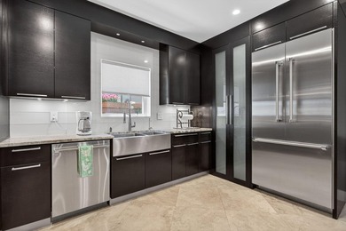 Exceptional modern 3-bed, 4-bath tri-level residence in prime - photo 44