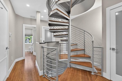 Exceptional modern 3-bed, 4-bath tri-level residence in prime - photo 50