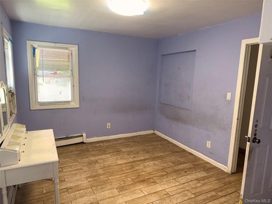 Welcome to this charming starter home offering the perfect blend - photo 9