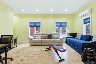 Enjoy the best of lakefront living at 17 Vista Ln. in Hot - photo 35
