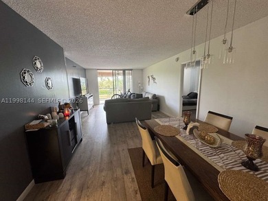 **(55+ Community)** Beautiful 2-bedroom, 2-bath unit in - photo 3