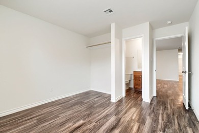 Fully occupied, income-producing duplex ready for your next - photo 6