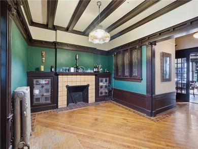 Welcome to 372 Parkside Avenue, 2 Family, 4 floors, 2 units - photo 7