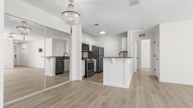 Welcome to Nautilus Cove in the heart of Panama City Beach. This - photo 8