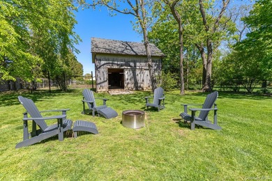 Wonderful Hamlet Business (HB) zoned property, in the heart of - photo 5
