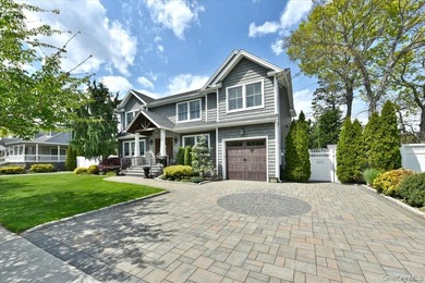 Welcome to this exceptional custom-expanded home in Massapequa - photo 5