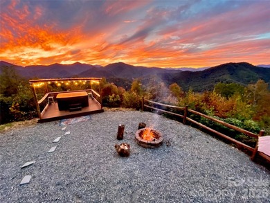 90+ Acres! Three Homes! Multiple Future Build Sites! A truly - photo 1