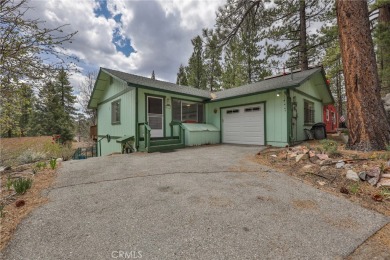 Lake Home For Sale in Fawnskin, California
