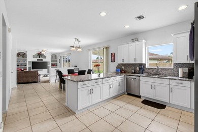 Wow!! Welcome to this spacious 4 Bedroom + Den 2.5 Bath Pool - photo 14