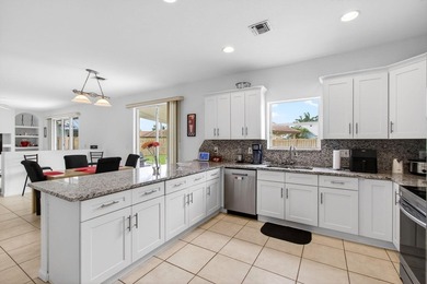 Wow!! Welcome to this spacious 4 Bedroom + Den 2.5 Bath Pool - photo 17