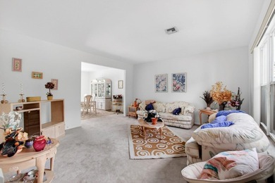 Wow!! Welcome to this spacious 4 Bedroom + Den 2.5 Bath Pool - photo 21