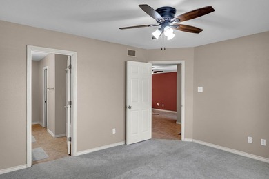 Charming Townhome in The Havens Welcome to this inviting - photo 24