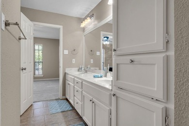 Charming Townhome in The Havens Welcome to this inviting - photo 26