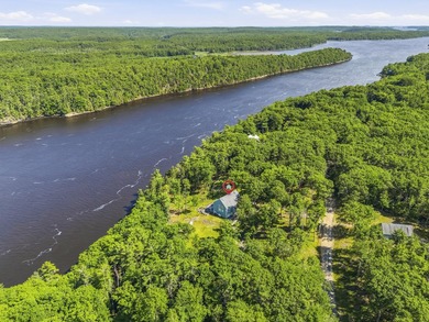 Nestled along the shore of the Kennebec River, this private 3BR - photo 29