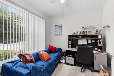 Wow!! Welcome to this spacious 4 Bedroom + Den 2.5 Bath Pool - photo 30