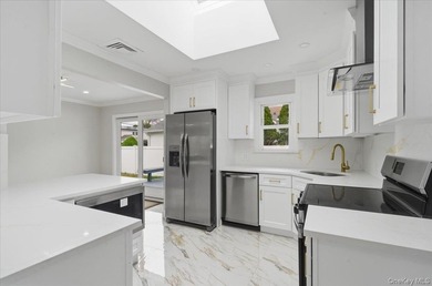 Beautifully renovated and move-in ready corner property located - photo 1