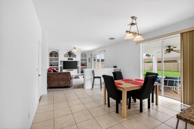 Wow!! Welcome to this spacious 4 Bedroom + Den 2.5 Bath Pool - photo 35