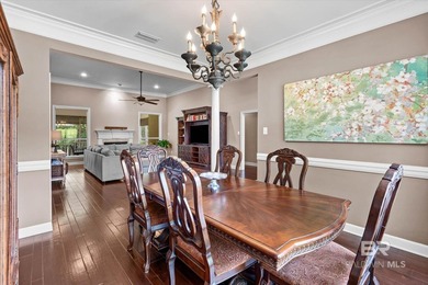 Beautiful estate home situated on over half an acre in the - photo 4