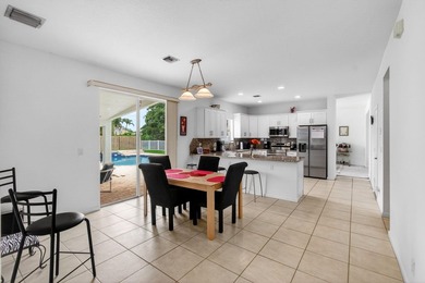 Wow!! Welcome to this spacious 4 Bedroom + Den 2.5 Bath Pool - photo 44