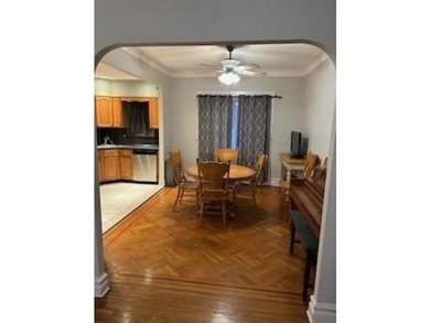 Introducing a Brick Single Family in a very desirable and quiet - photo 3