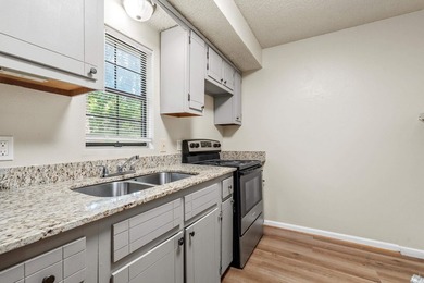 TURNKEY INVESTMENT OPPORTUNITY - 6 UNITS IN LAKESIDE SCHOOL - photo 12