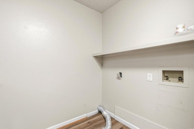TURNKEY INVESTMENT OPPORTUNITY - 6 UNITS IN LAKESIDE SCHOOL - photo 13