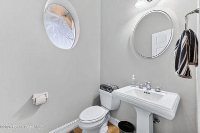 This beautifully maintained Move In Ready 4 bedroom, 3.5 bath - photo 21