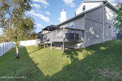 Adorable Recently Remodeled Home Very Open Floor Plan Light and - photo 24