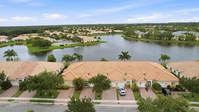 ABSOLUTELY GORGEOUS WATERFRONT VILLA | BREATHTAKING LAKE VIEWS | - photo 30
