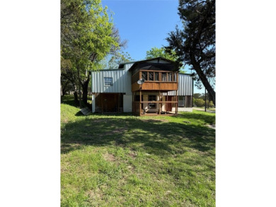 Lake Home For Sale in Clifton, Texas