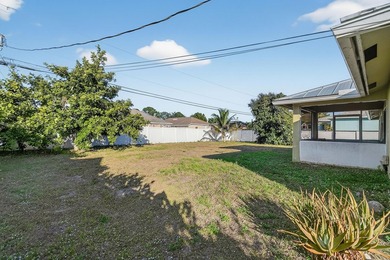 Beautifully maintained 3-bedroom, 2-bath home featuring a NEW - photo 33
