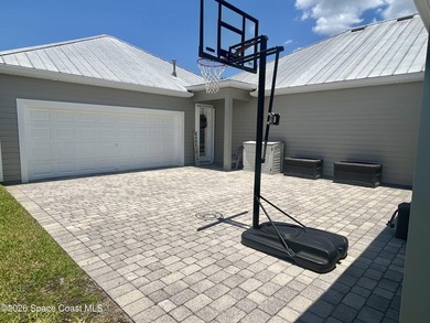 This beautifully maintained Move In Ready 4 bedroom, 3.5 bath - photo 37
