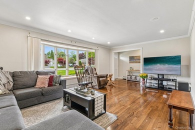 This awesome four bedroom, two bath ranch with circular driveway - photo 7