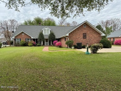 Lake Home For Sale in Ferriday, Louisiana