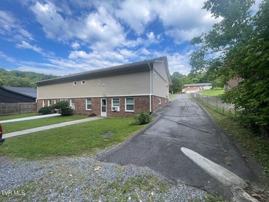 Income-producing opportunities with six occupied units are - photo 4