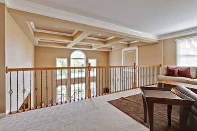 Stunning Home in Hawthorn Woods Country Club. Hardwood Floors - photo 22