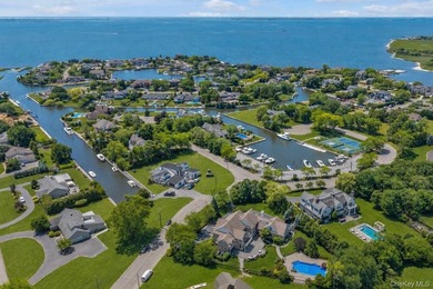 Luxury Estate in The Moorings - East Islip, NY Welcome to an - photo 28