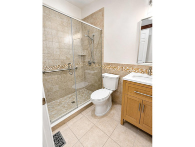 Luxury Estate in The Moorings - East Islip, NY Welcome to an - photo 29