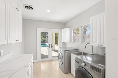 Built in 1926, 104 Palmera is the original and most - photo 32