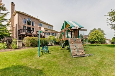 Stunning Home in Hawthorn Woods Country Club. Hardwood Floors - photo 39