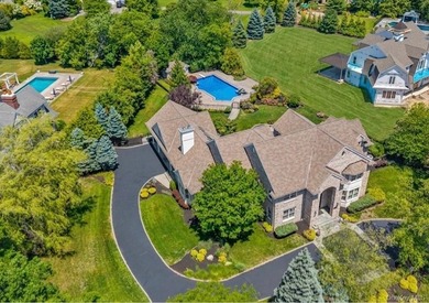 Luxury Estate in The Moorings - East Islip, NY Welcome to an - photo 45