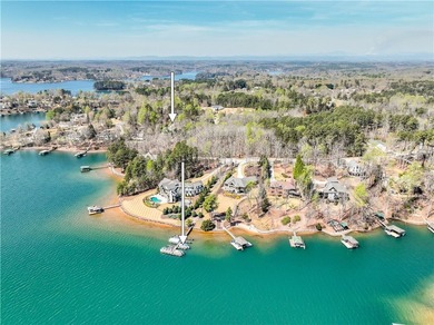 The Keowee Life Awaits You! Built in 2008 on 1.60 acres, 605