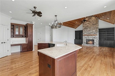 The Keowee Life Awaits You! Built in 2008 on 1.60 acres, 605