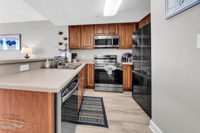 ncredible value for this turnkey 1BD/2BA Gulf-front condo at - photo 10