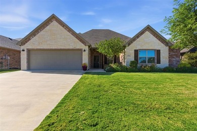 Lake Pat Cleburne Home For Sale in Cleburne Texas