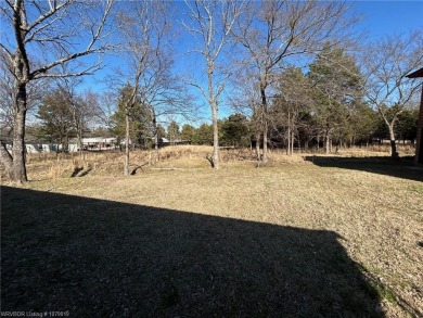 3 Bedroom 2 Bath home just outside Arrowhead Estates. 2 car - photo 21