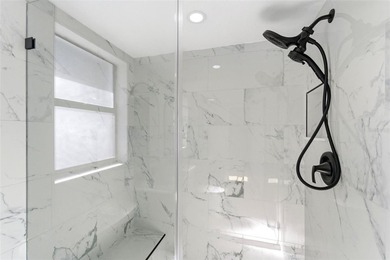 One or more photo(s) has been virtually staged. MUST-SEE HOME - photo 22