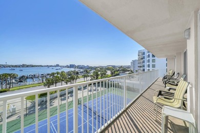 Boat Slip Included! Experience breathtaking panoramic views of - photo 24