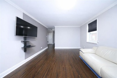 Welcome to Senate Coops! Bright 1-Bedroom Co-op in Prime